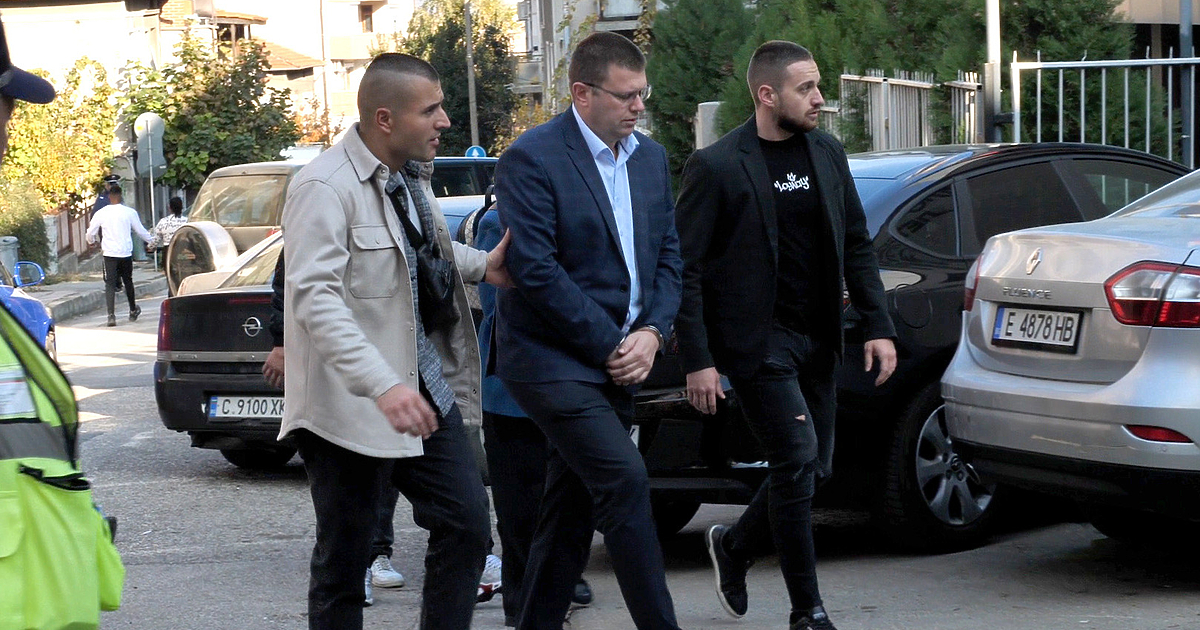 Началникът на полицията в Петрич Борислав Гецев е задържан, съобщиха