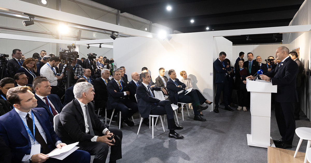 От 72 души се състои българската делегация, която замина с