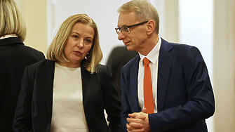 От Продължаваме Промяната Демократична България ПП ДБ ще предложат Николай Денков и