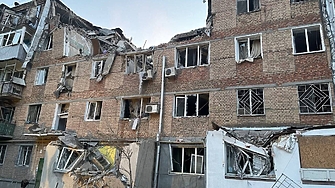 Две жени загинаха а шестима души са ранени сред които