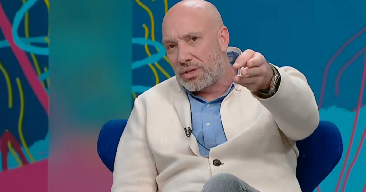 “Не мога да обсъждам репертоара на Народния театър с това