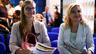 СЕМ има нов изпълняващ длъжността председател 34 годишната юристка и доктор