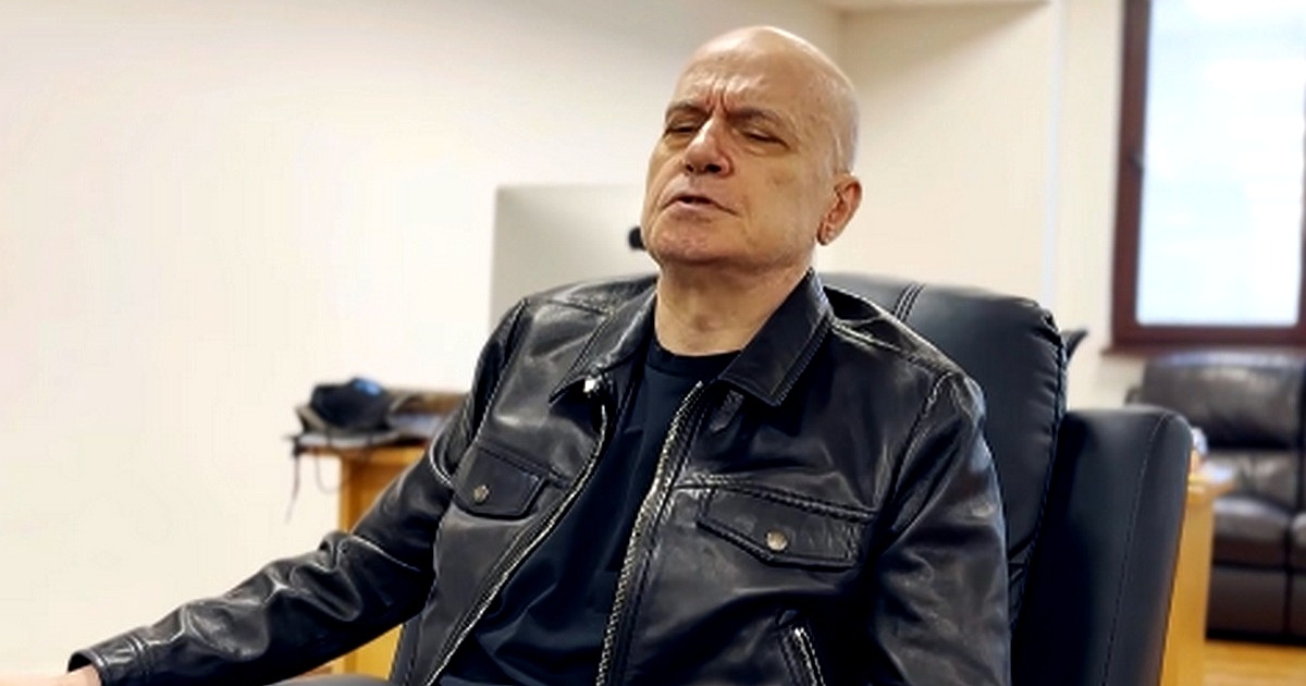 Председателят на Има такъв народ“ (ИТН) Слави Трифонов реагира с