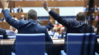 Без изненада Борислав Сарафов иска имунитетите на Лена Бориславова Радостин