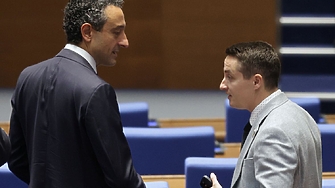 Кой как и с колко гласа взе решението за изключването