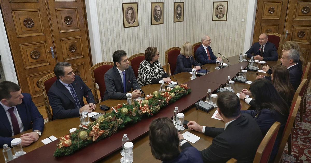 Коалицията Продължаваме промяната – Демократична България“ (ПП-ДБ) излезе с две