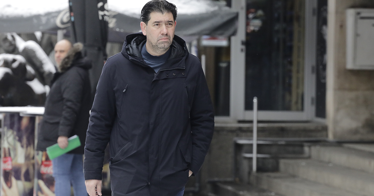 Иван Таков остава председател на БСП - София. Той е