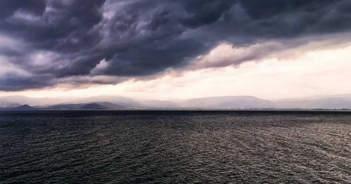 Двама души са загинали в събота при наводнения на гръцкия