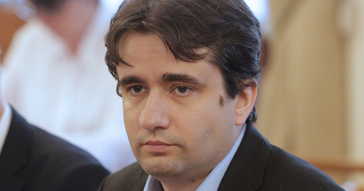 Ние държим фигурата на премиера да не е ярко политическа,