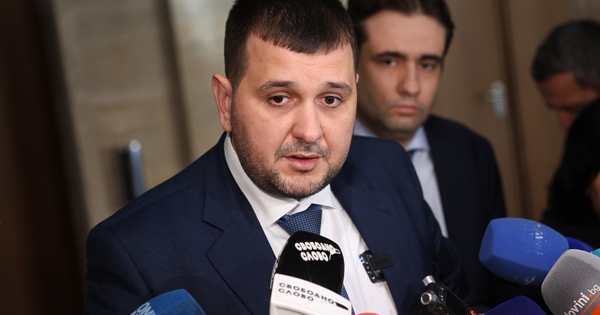 От фракцията Демократична България“ (ДБ) са предложили нов изход от