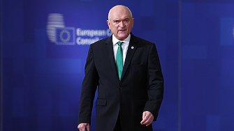 Служебният премиер Димитър Главчев е готов да подпише още днес