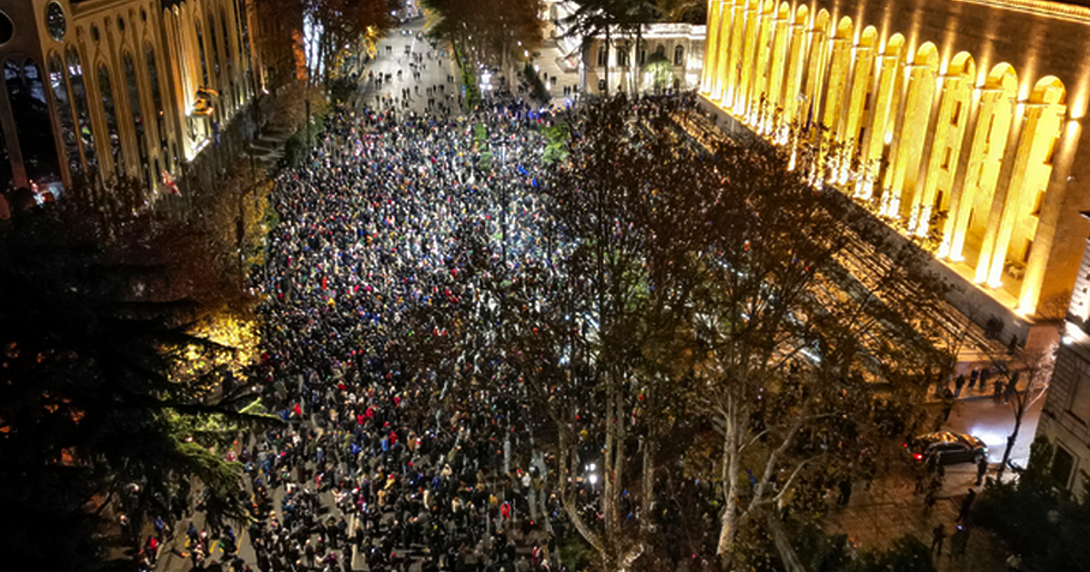 Хиляди демонстранти се включиха в проевропейски митинги в цяла Грузия