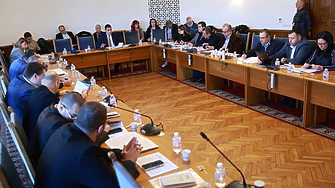 Сроковете за даване на становища по законопроекти и за предоставяне