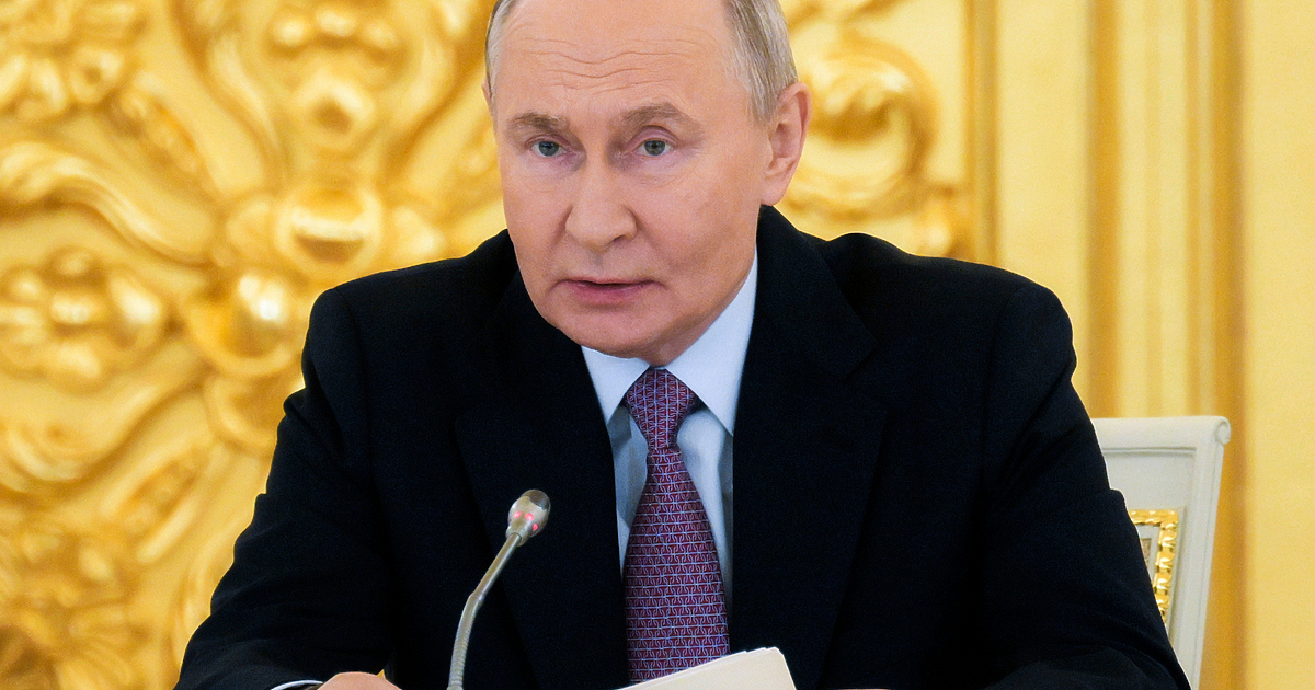 Виктор Ерофеев е сред най-известните съвременни руски писатели, литературовед, радио-