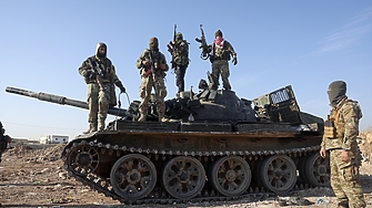 Сирийските бунтовници превзеха днес ключовия град Хама постигайки важна победа