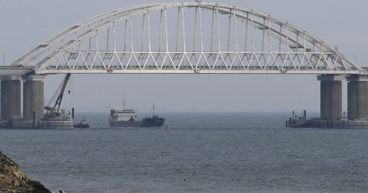 Корабът Гам Експрес“ изпрати сигнал за бедствие в Керченския проток,