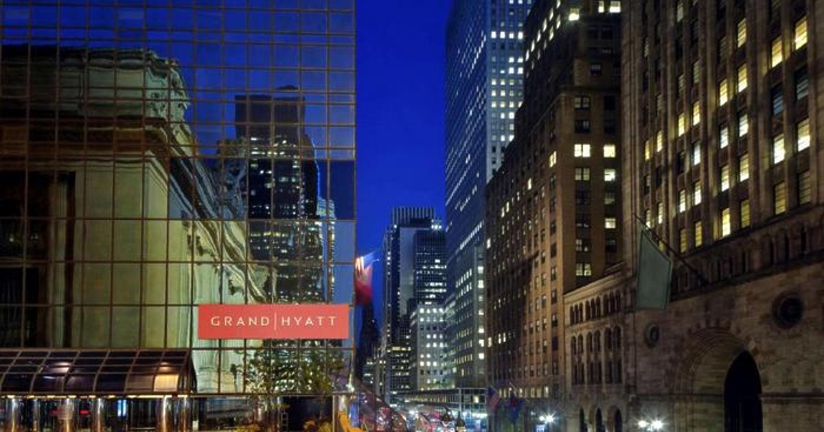 Десет души са били ранени при масова стрелба в Ню