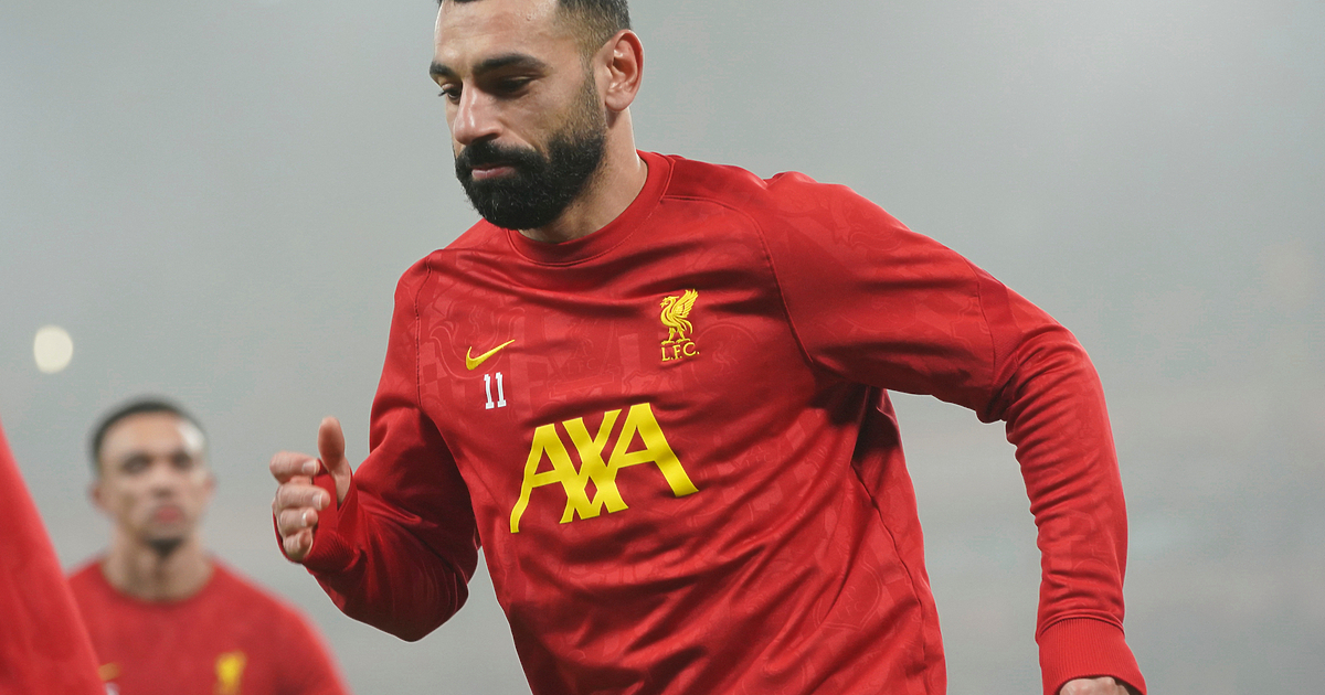 Френският шампион Пари Сен Жермен предлага на египетския нападател на