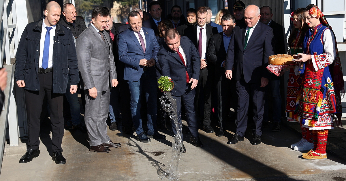 Историческо събитие, плод и венец на усилията на много хора,