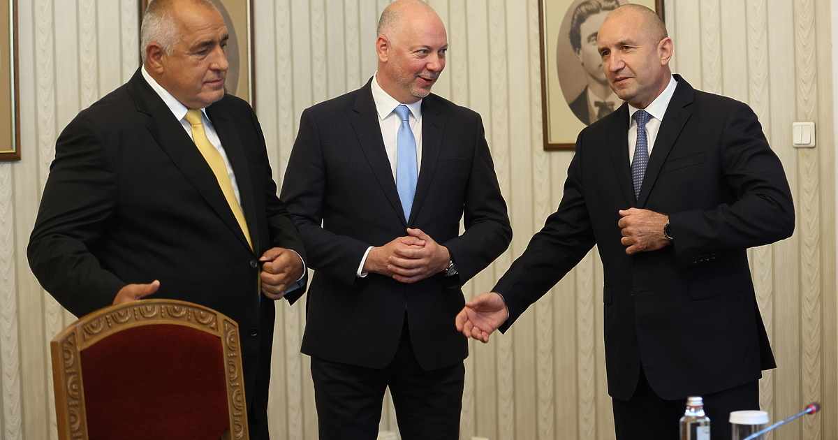 На 15 януари, сряда, от 12.00 часа в изпълнение на