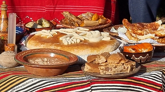 Днес след залез слънце в домовете си отбелязваме празника Бъдни