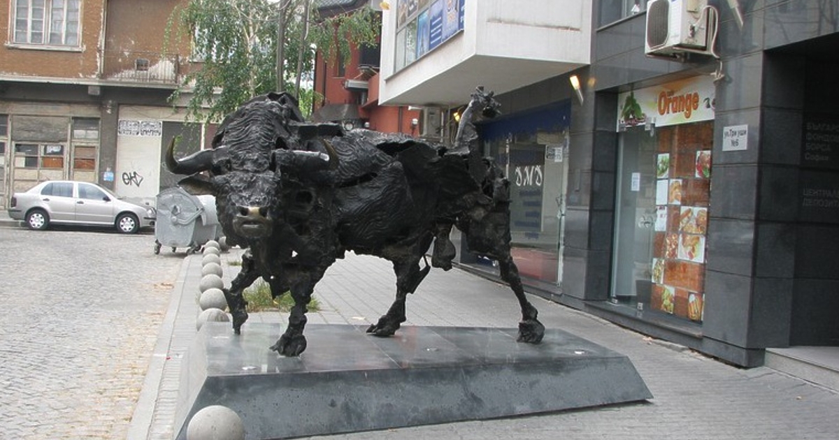 Ниска безработица, висок растеж, борсови индекси близо до рекордни нива