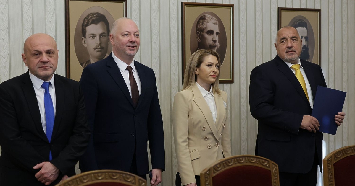 Европейските елити ще се кротнат в краката на господаря си и