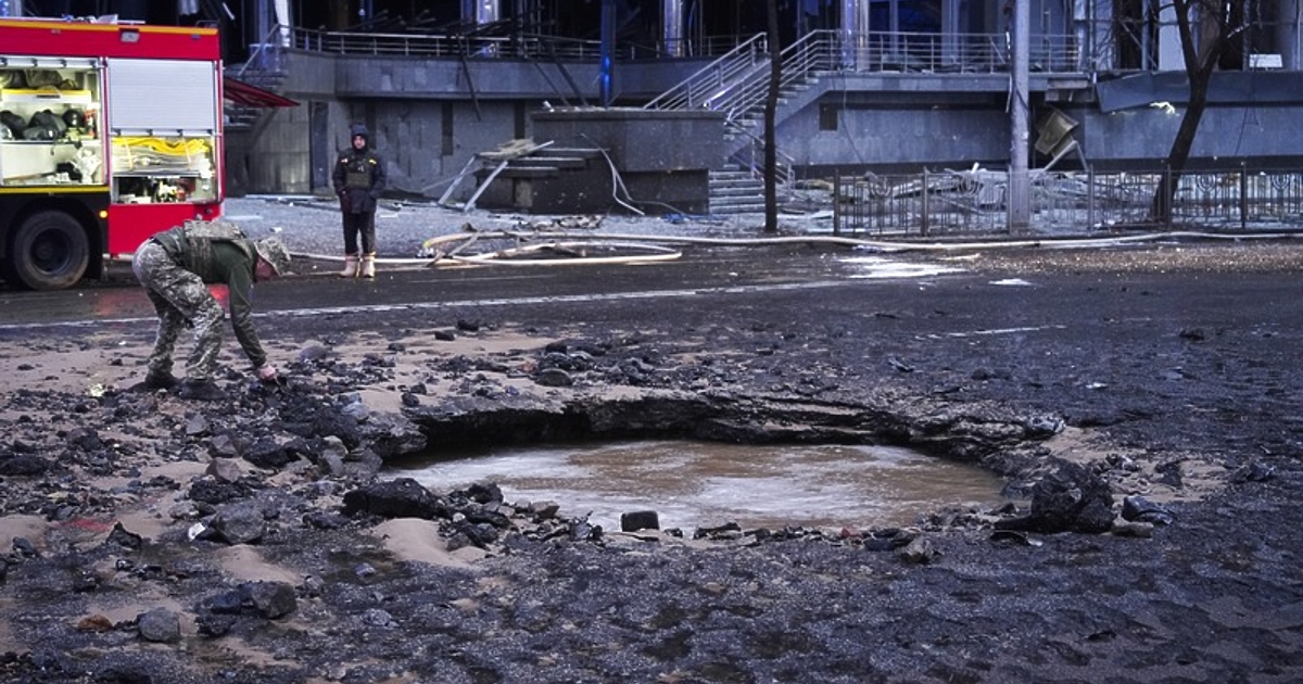Трима души бяха убити при руски атаки с дронове по