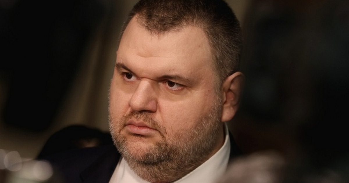 Делян Пеевски се опитва да отклони вниманието от това, че