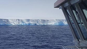 Най големият айсберг в света е на път да се сблъска