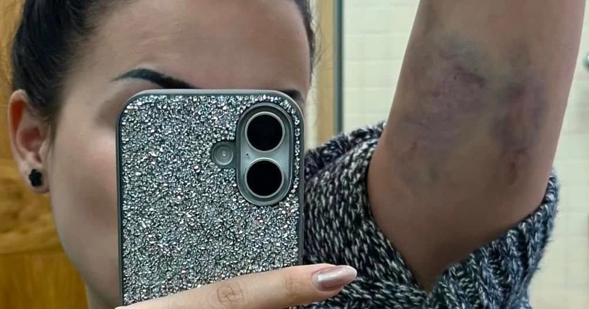 ... Гневно ме погледна и започна да крещи по мен