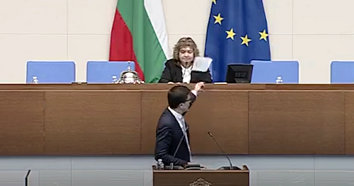 Още по тематаПодкрепете ниУважаеми читатели, вие сте тук и днес,