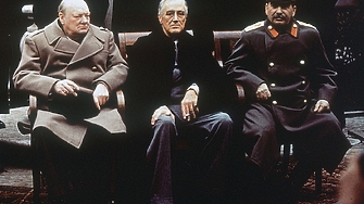 Конференция между ръководителите на трите велики сили САЩ СССР и