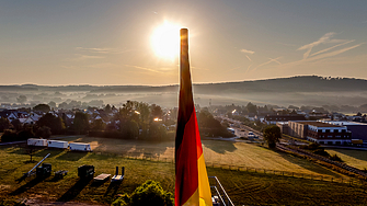 Германия не избра алтернативата вотът за нов Бундестаг бе