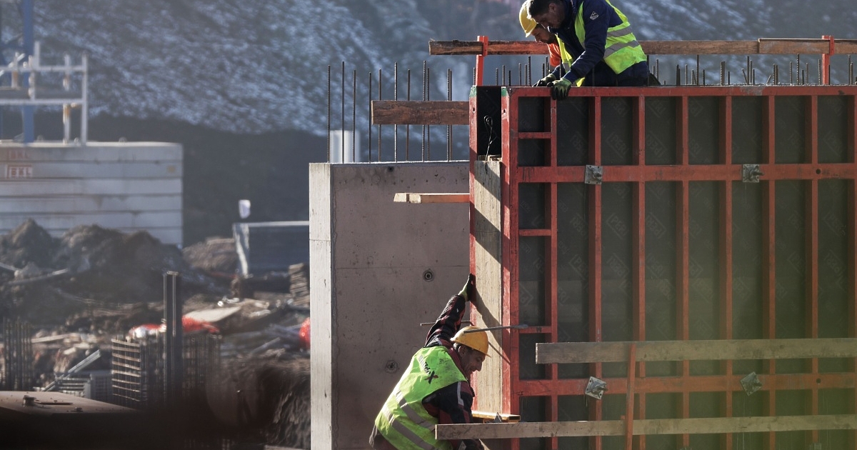 През 2024 г. Румъния прескочи границата от 50% държавен дълг,