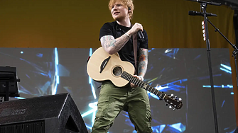 Улично изпълнение на Ед Шийрън в индийския град Бенгалуру Бангалор