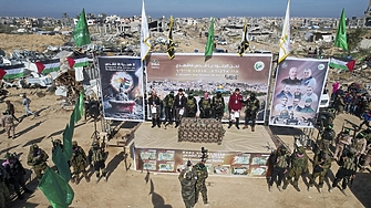 Хамас освободи още трима израелски заложници в събота съгласно споразумението