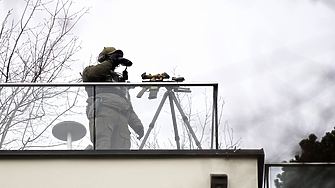 Докато в събота Европа осъзнаваше новите предизвикателства пред нея и