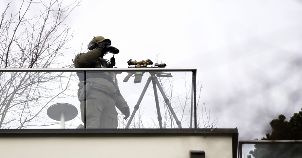 Докато в събота Европа осъзнаваше новите предизвикателства пред нея и