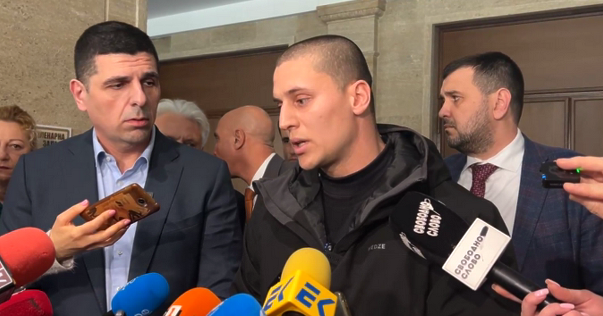 Бургаски полицай стигна до Народното събрание (НС) заради оказан му