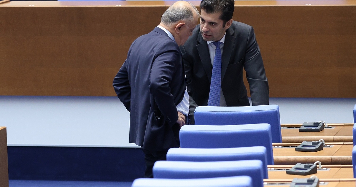 В парламентарната група на Продължаваме промяната – Демократична България“ (ПП-ДБ)