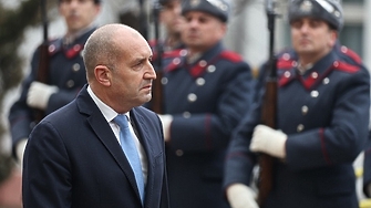 Като върховен главнокомандващ съм категорично против България да изпраща войници