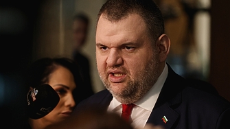 Няколкомесечната сага с опитите за изключване на Делян Пеевски от