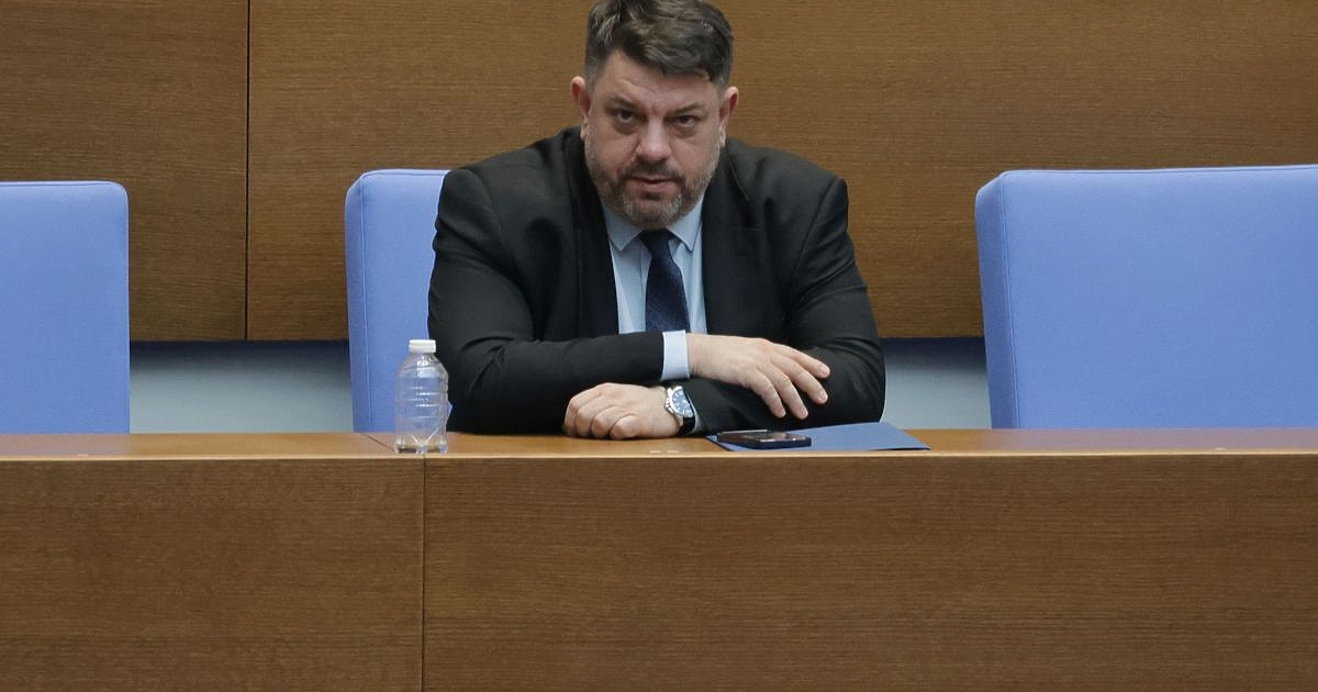 И.ф. председателят на БСП и вицепремиер Атанас Зафиров реагира с