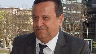 Създава се внушение че ДПС ДПС извива ръцете на управляващите за