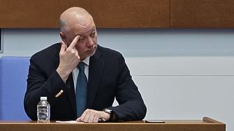 Близо половината от българите предпочитат правителството да продължи да управлява