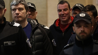 Четирима от задържаните за хулиганство пред сградата на Европейската комисия