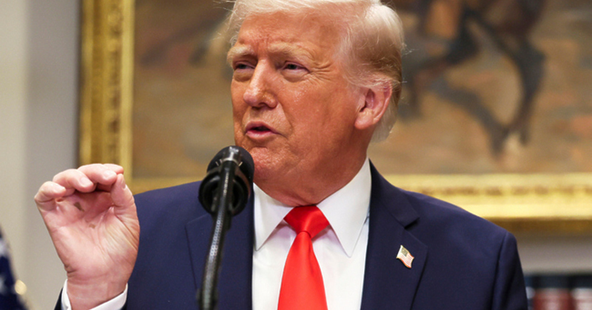 Президентът на САЩ Доналд Тръмп е спрял временно всякаква военна