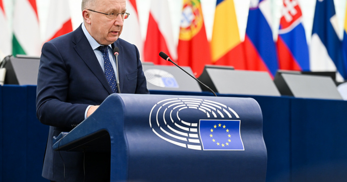 ЕС изпитва недостиг на военно оборудване в размер най-малко на