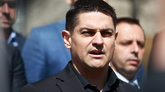 Бюджетът за 2025 г най накрая беше окончателно приет след няколкочасов